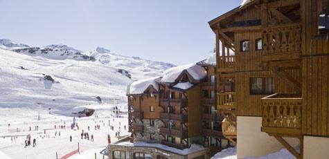 montagnettes-hameau-du-soleil-wintersport-appartement-exterieur.jpg