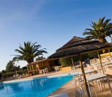 hotel-cesario-calvi-corsica-zwembad-usp.jpg