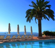 hotel-les-mouettes-zwembad-ajaccio-corsica-220x190.jpg