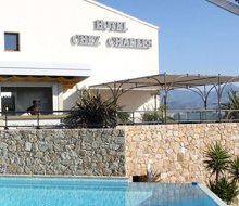 charles 0020-pool-bar-hotel-calvi-220x190.jpg
