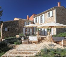 villa-maison-du-luc-simiane-provence-220x190.jpg
