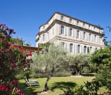 chateau-mazan-provence-cote-d'azur-exterieur -220x190.jpg